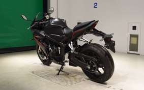 HONDA CB650R E-Clutch 2025 RH17