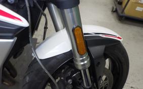 TRIUMPH STREET TRIPLE S 2020