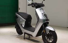 HONDA EM1 e: 2006 EF16