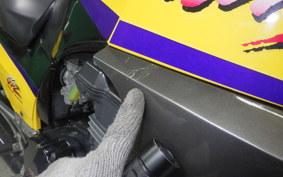 KAWASAKI GPZ900R NINJA 2000 ZX900A