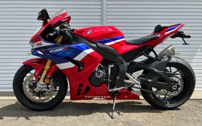 HONDA CBR1000RR-R FB SP 2024 SC82