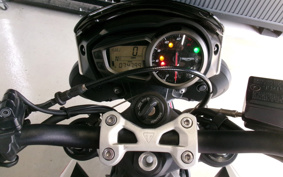TRIUMPH STREET TRIPLE S 2021 HDA52A