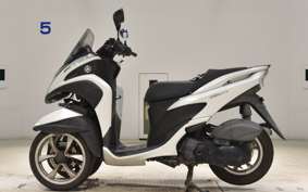 YAMAHA TRICITY 125 SE82J