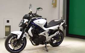 SUZUKI ｸﾞﾗﾃﾞｨｳｽ400 2010 VK58A