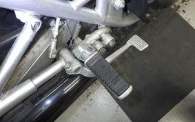 SUZUKI GSX1100S KATANA 2000