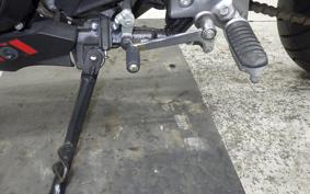 SUZUKI GSX250 R