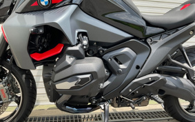 BMW R1300R 2026 0M51