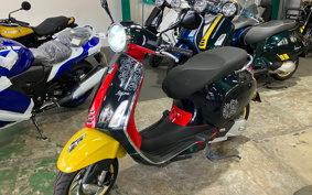 VESPA PRIMA BEIGE RA125