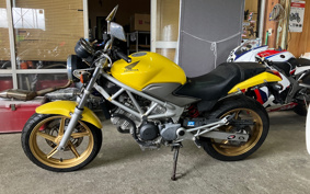 HONDA VTR 250 MC33