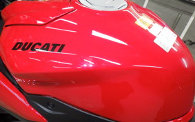 DUCATI ストリート FIGHTER V2S 2025