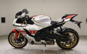 YAMAHA YZF-R1 2023 RN65J