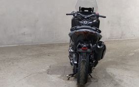 YAMAHA T-MAX 560 SJ19J