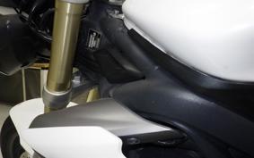 TRIUMPH STREET TRIPLE 85 2013