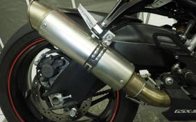 SUZUKI GSX-S1000 2015