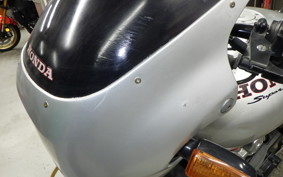 HONDA CB400SF VERSION R 1996