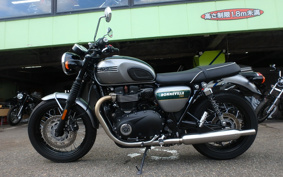 TRIUMPH TRIUMPH BONNEVILLE T100 2021 DAD70G