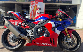 HONDA CBR1000RR-R FB SP 2025 SC82