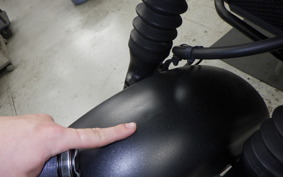 HONDA REBEL 250 S MC49