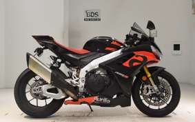 APRILIA RSV4 1100ファクトリ 2023