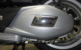 VESPA PRIMAVERA 125
