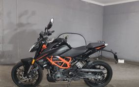 KTM 390 DUKE 2024 JPJ40