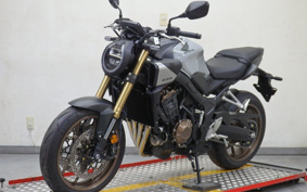 HONDA CB650R E-Clutch 2025 RH17