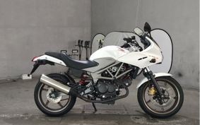 HONDA VTR 250 F MC33