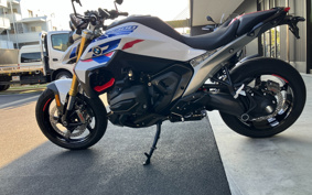 BMW R1300R 2026 0M51
