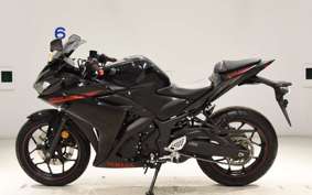 YAMAHA YZF-R25 RG10J