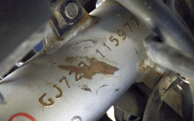 SUZUKI GSX-R250 GJ72A