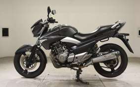 SUZUKI GSR250 2019