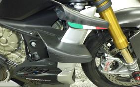 DUCATI STREETFIGHTER V4 SP 2023