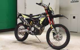 FANTIC XEF125 2024