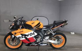 HONDA CBR1000RR 2004 SC57