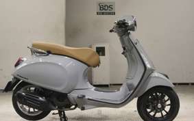 VESPA ス PRIMAVERA125