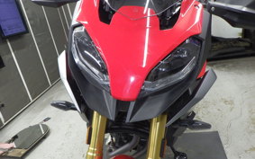 BMW F900XR 2021