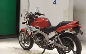 YAMAHA ZEAL 2013 3YX