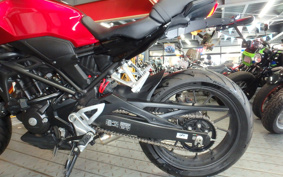 HONDA CB250R MC52