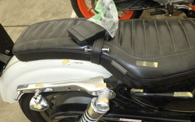 HARLEY XL1200C 2001