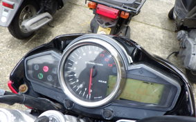SUZUKI GSR250
