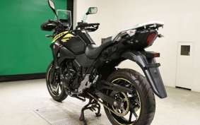 SUZUKI Vｽﾄﾛｰﾑ250 2022