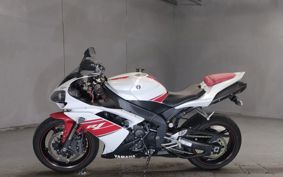 YAMAHA YZF-R1 RN20