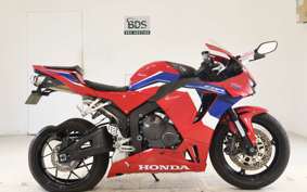 HONDA CBR600RR 2021 PC40