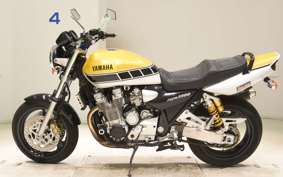 YAMAHA XJR1300 1998 RP01J