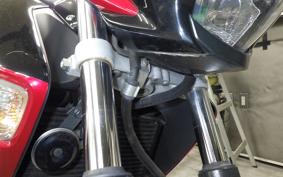 SUZUKI GSR250