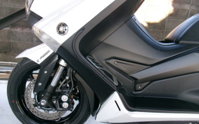 YAMAHA T-MAX 530 ABS 2017 SJ12J