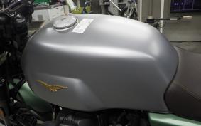MOTO GUZZI V7 STONE 2022