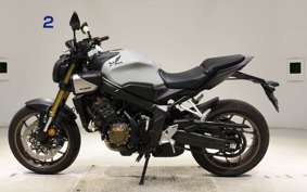 HONDA CB650R E-Clutch 2024 RH17