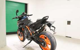 KTM 890 DUKE R 2023