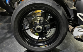 DUCATI STREET FIGHTER V4S 2022 1F00